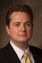 Pierce & Mandell Partner Dennis Lindgren Featured in Lawyers Weekly Profile